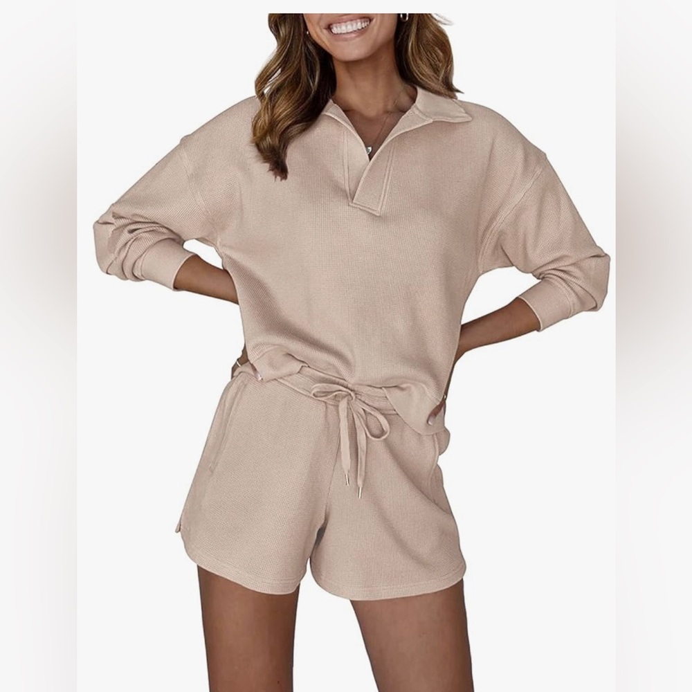 NWT tan waffle print 2 piece lounge outfit shorts L boutique